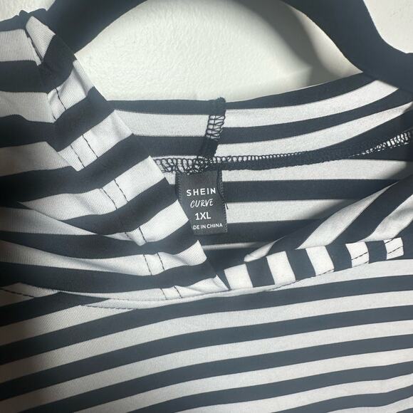SheIn Curve Black White Striped Hooded Dress Size 1XL - Picture 2 of 4